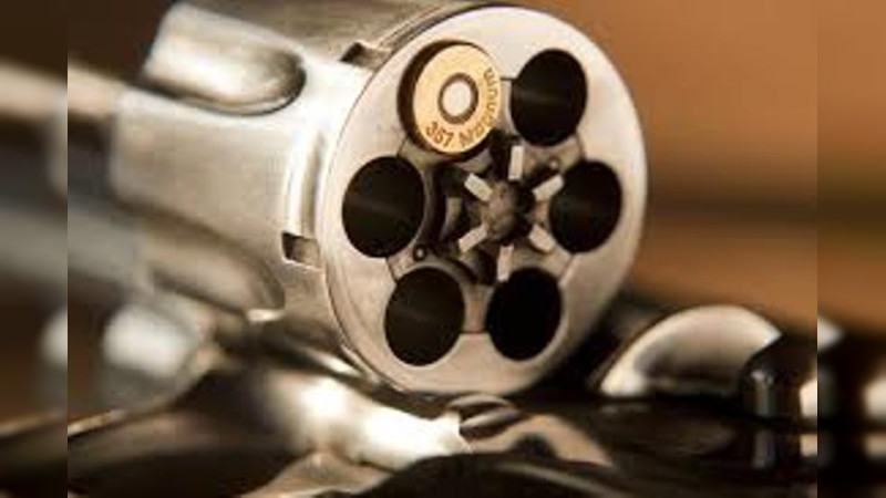 Hombre pierde la vida jugando a la “Ruleta rusa” en Buenavista, Michoacán 
