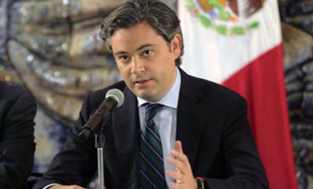 Hay apertura para mejorar evaluación a maestros: Nuño Mayer 