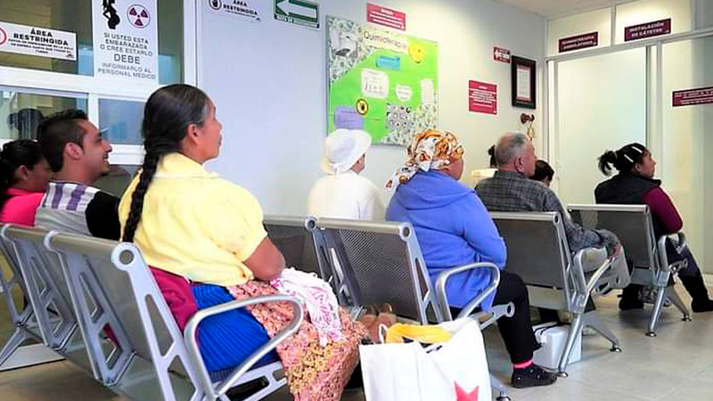 Tienen mujeres tratamiento gratuito para cáncer de mama y de cuello uterino