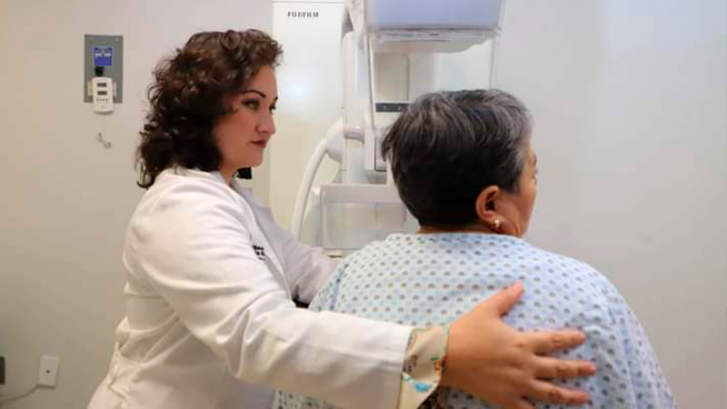 Tienen mujeres tratamiento gratuito para cáncer de mama y de cuello uterino