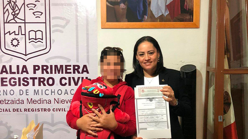 Realiza Segob registro de menor hijo de ciudadana venezolana