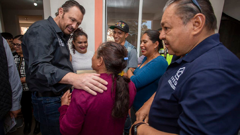 Mauricio Kuri entrega viviendas a 48 familias Querétanas 
