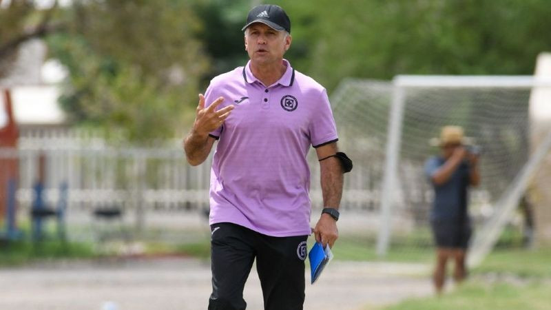 Destituyen a Nicolás Morales como entrenador de Cruz Azul femenil; Cecilia Cabrera será interina 