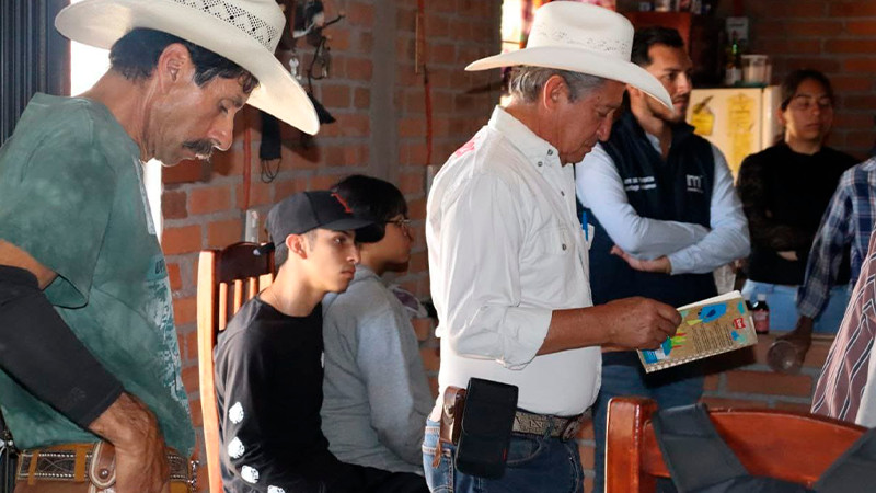 Gobierno de Morelia impulsa la producción del pulque en Santiago Undameo
