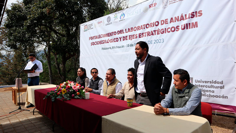 Participa Universidad Intercultural en rescate de la cuenca del lago de Pátzcuaro