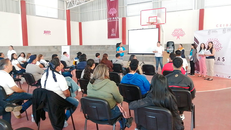 Capacita Bienestar a talleristas en inclusión y equidad de género en Sahuayo, Michoacán 