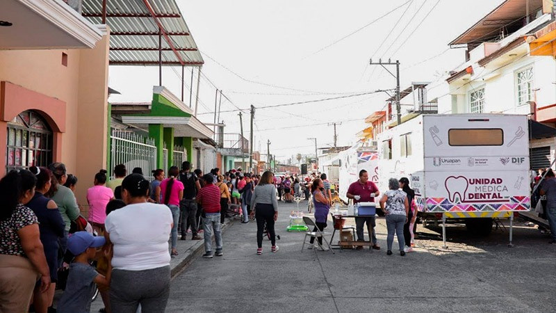 Refuerza DIF municipal atención en colonias de Uruapan	 