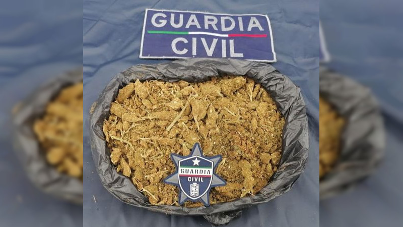 En Morelia, Michoacán detienen a 2 personas y decomisan más de un kilo de marihuana 