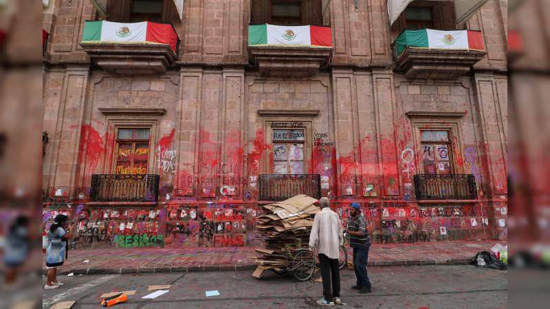 600 mil pesos costará limpieza de Centro Histórico tras marcha #8M 