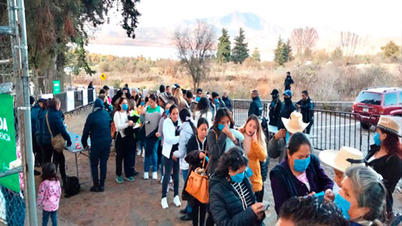 Instala SSM filtros sanitarios por la K'uínchekua, en Tzintzuntzan 