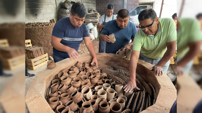 Sector artesanal genera en México casi medio millón de empleos: Inegi 