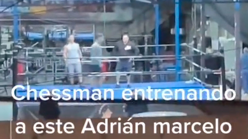 Cachetada de Chessman Adrián Marcelo fue puro show; los captan entrenando juntos 