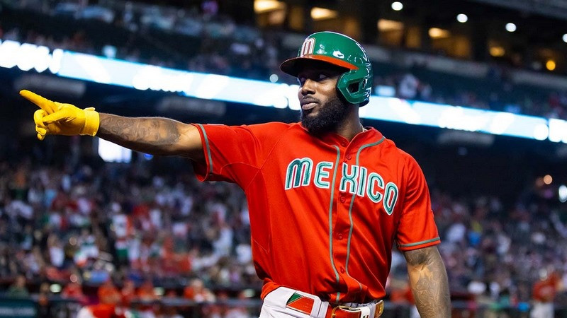 AMLO se queja que televisoras nacionales no transmiten a México en la Serie Mundial de Béisbol 