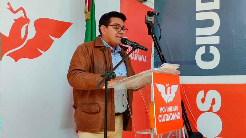 Diputados Oscar Escobar  y Víctor Manríquez deben adecuarse a ideologías de Movimiento Ciudadano: Toño Carreño 