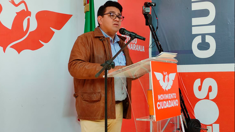 Diputados Oscar Escobar  y Víctor Manríquez deben adecuarse a ideologías de Movimiento Ciudadano: Toño Carreño 
