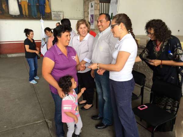 Entregan nuevas tarjetas a beneficiarios Liconsa de Morelia y Santa Ana Maya  - Foto 1 