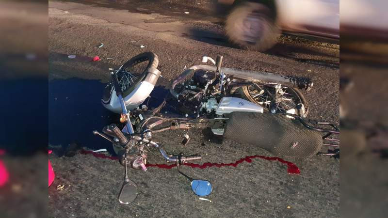 Fuerte accidente: Choque de patrulla y motocicleta en el centro de CDMX 