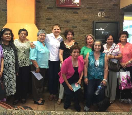 Se reúne Priscila López con pensionados y jubilados michoacanos 