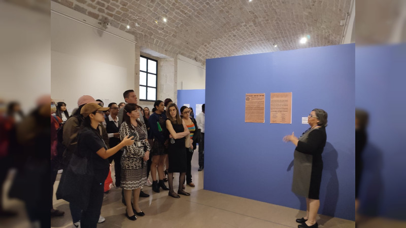 Inaugura Segob exposición grafica documental sobre la reivindicación de la mujer