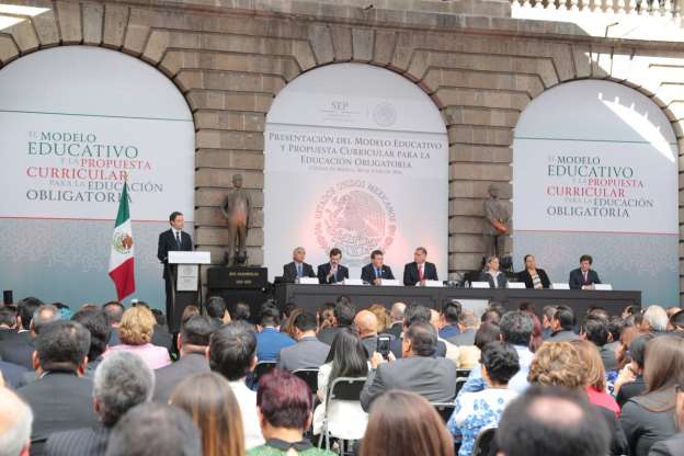 Aurelio Nuño presenta propuesta para nuevo Modelo Educativo Nacional; entrará en vigor en 2018 - Foto 1 