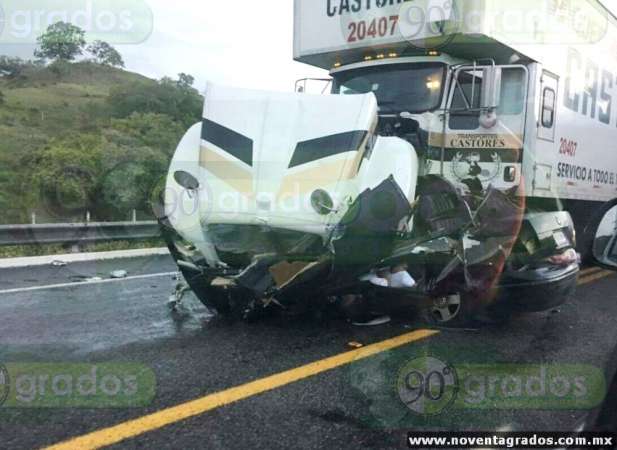Cuatro muertos deja accidente vial en la Autopista Siglo XXI - Foto 1 