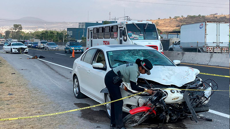 Motociclista pierde la vida en la libre a Celaya  