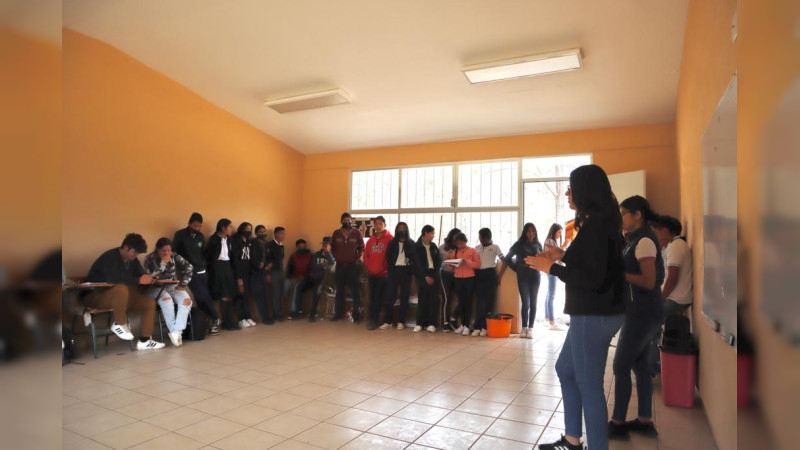 “IJUM en tu Tenencia” llega a Telebachillerato Michoacán de San Miguel del Monte