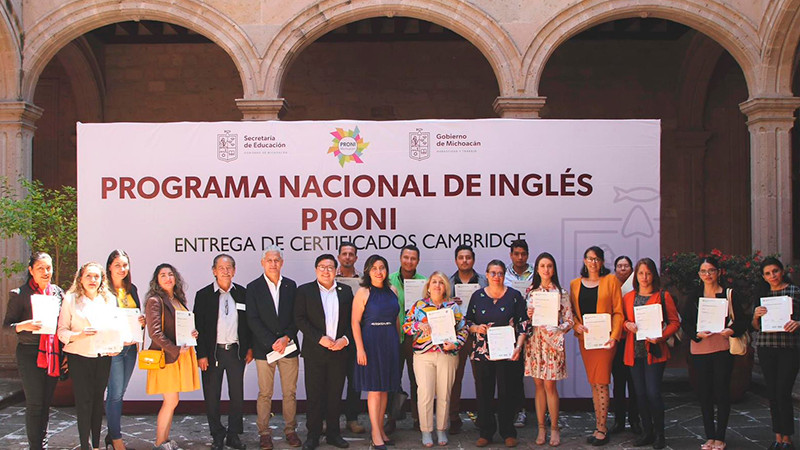 Entrega SEE Michoacán certificación a docentes en el dominio del idioma inglés 