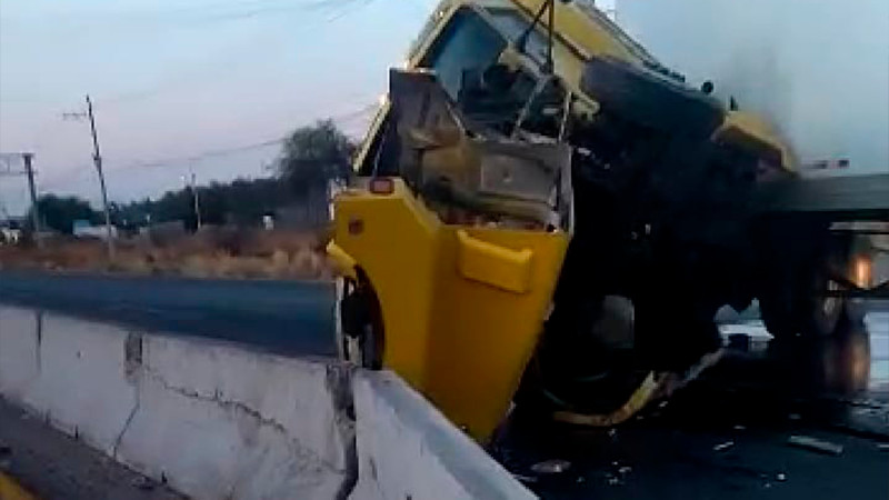 Se registran accidentes viales sobre la carretera Celaya-Salvatierra 