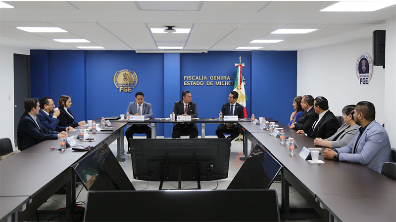 Firman convenio de cooperación la FGE y la UVAQ 