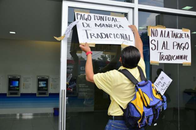 SEE entregará cheques para personal faltante de pago en próximas horas  