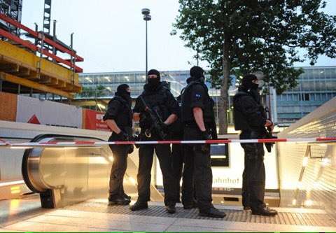 Nueve muertos por tiroteo en Múnich; países vecinos cierran fronteras - Foto 1 