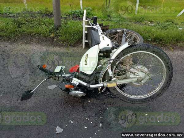 Lesionado motociclista tras chocar contra camioneta en la carretera Tarímbaro–Morelia  - Foto 3 
