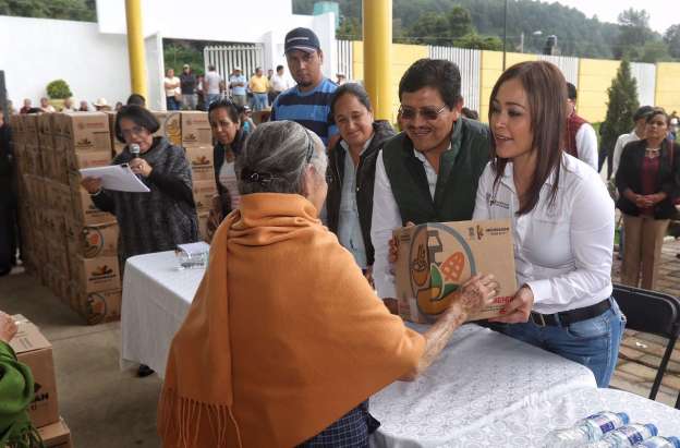 Entregan 2 mil 400 paquetes alimentarios del programa Sí Alimenta en el municipio de Salvador Escalante 