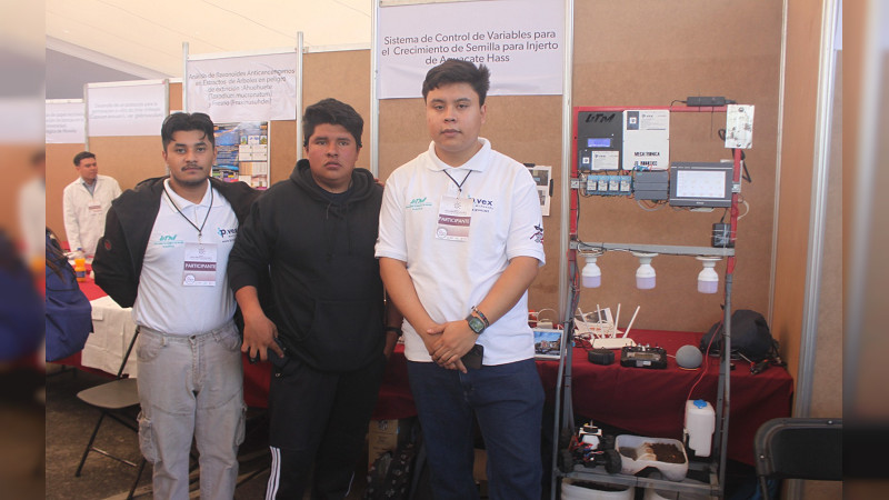 Destaca UTM en Feria Michoacana de la Ciencia e Ingeniería 