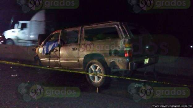 Fallece al chocar contra patrulla de la Policía Federal, en Parácuaro 