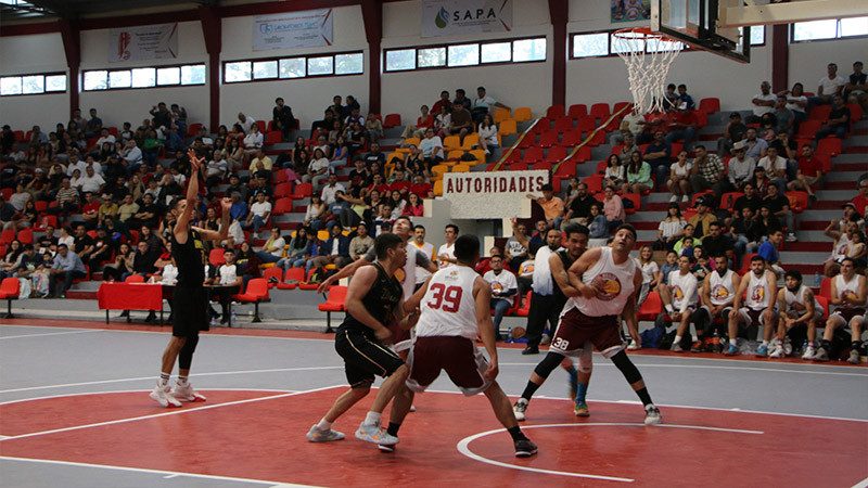 Realizan inauguración de Torneo de Basquetbol y  Rehabilitación de la Techumbre en Ciudad Hidalgo 
