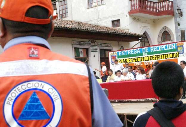 Sólo se han integrado el 50% de las unidades de protección civil municipales: Carlos Mandujano 