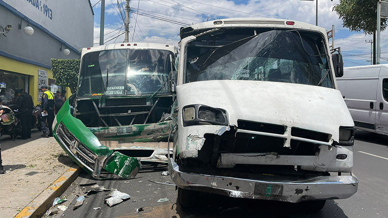 Choque entre microbuses en la GAM, Ciudad de México, deja al menos 10 lesionados 