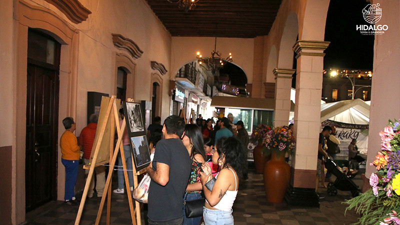 Ayuntamiento Municipal de Hidalgo instala la exposición fotográfica "Hidalgo en la Historia" 