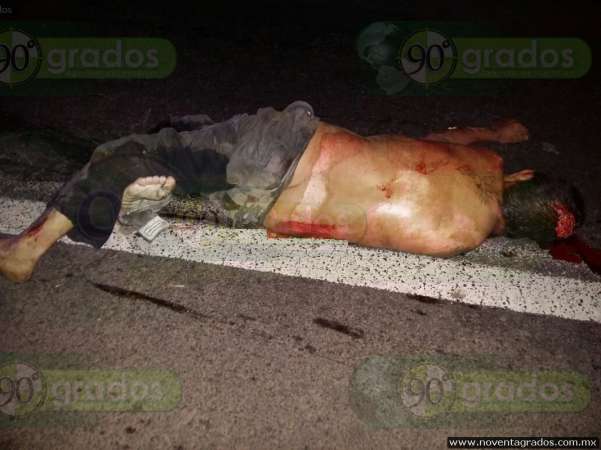 Muere atropellado en carretera Los Reyes - Peribán - Foto 0 
