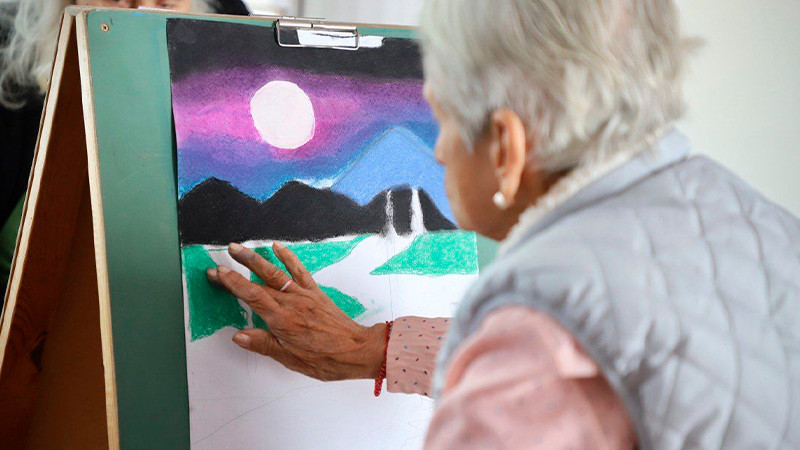 DIF Morelia fomenta la creatividad y salud mental a través del arte