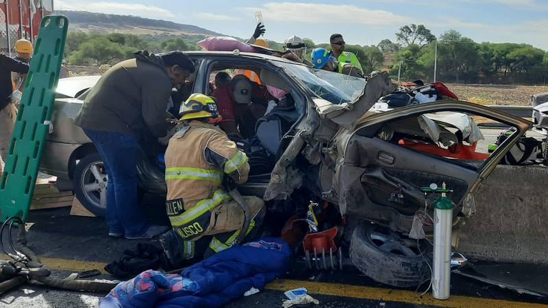 Accidente automovilístico en Jalostotitlán deja 4 mujeres fallecidas; una de ellas era menor de edad 