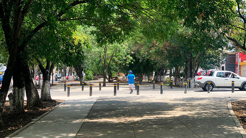 Alfonso Martínez recorre obra de Parque lineal del Boulevard García de León; registra 80% de avance