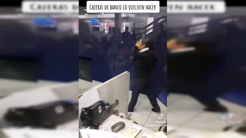 Roban 53 mil pesos a cuentahabiente tras salir de banco en Morelia: Responsabiliza a empleados 