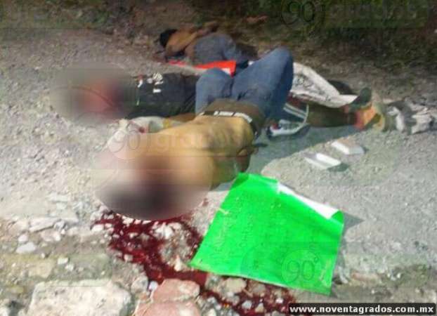 Localizan cuerpos torturados de tres personas junto a narcomensaje en Chilpancingo, Guerrero 