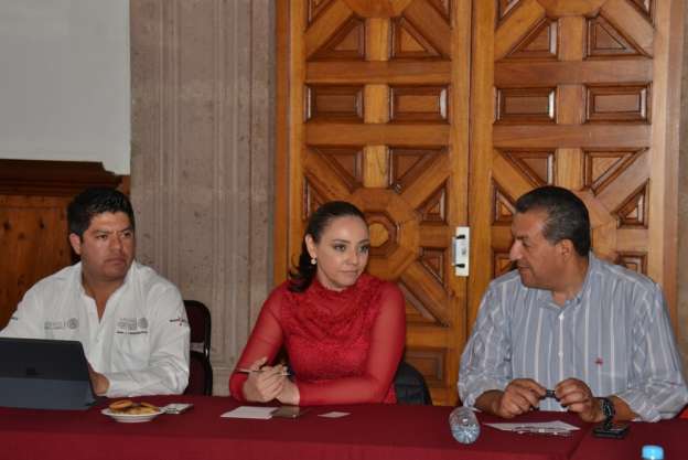 Sólo con apoyo a sectores productivos, crecerá Michoacán: Adriana Hernández - Foto 0 