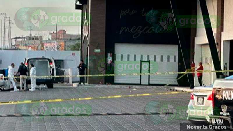 Hombre es asesinado a balazos al exterior de Mezcalito Bar, en Querétaro