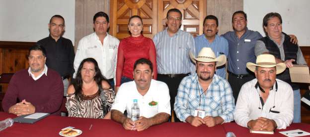  Michoacán crecerá sólo con apoyo a sectores productivos: Adriana Hernández 