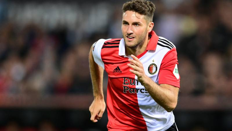 Santiago Gimenez primer jugador del Feyenoord en anotar en siete partidos consecutivos 